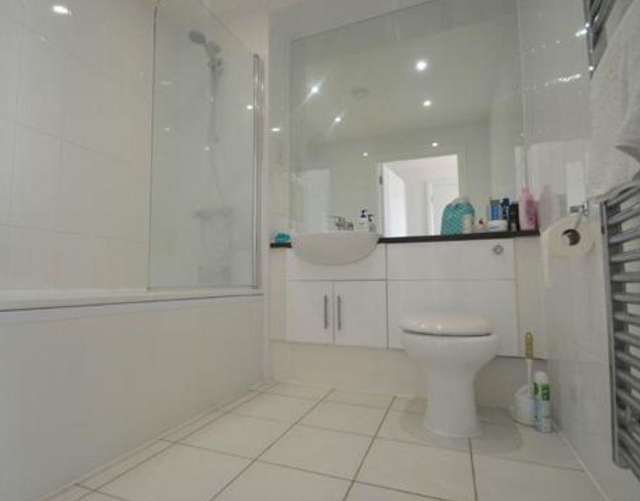 Zenith Close, Colindale